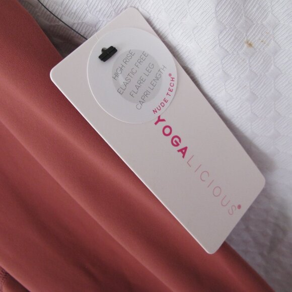 NWT - Yogalicious Capri Length Yoga Pants - Picture 3 of 14